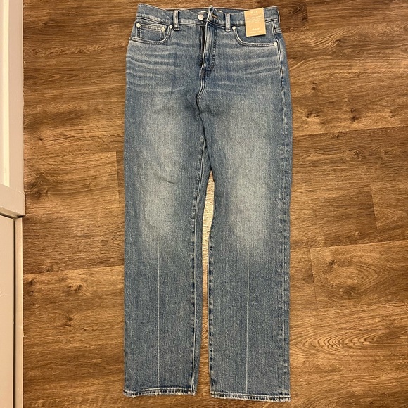 NWT Madewell The 90s Straight Jean in Rondell Wash: Crease Edition - Size 28 - Picture 5 of 9